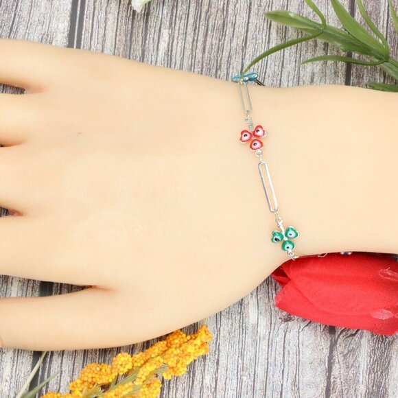 "Trendy Handmade Bracelet – A Stylish Gift for Women & Girls, MAR091452 - Picture 3 of 10